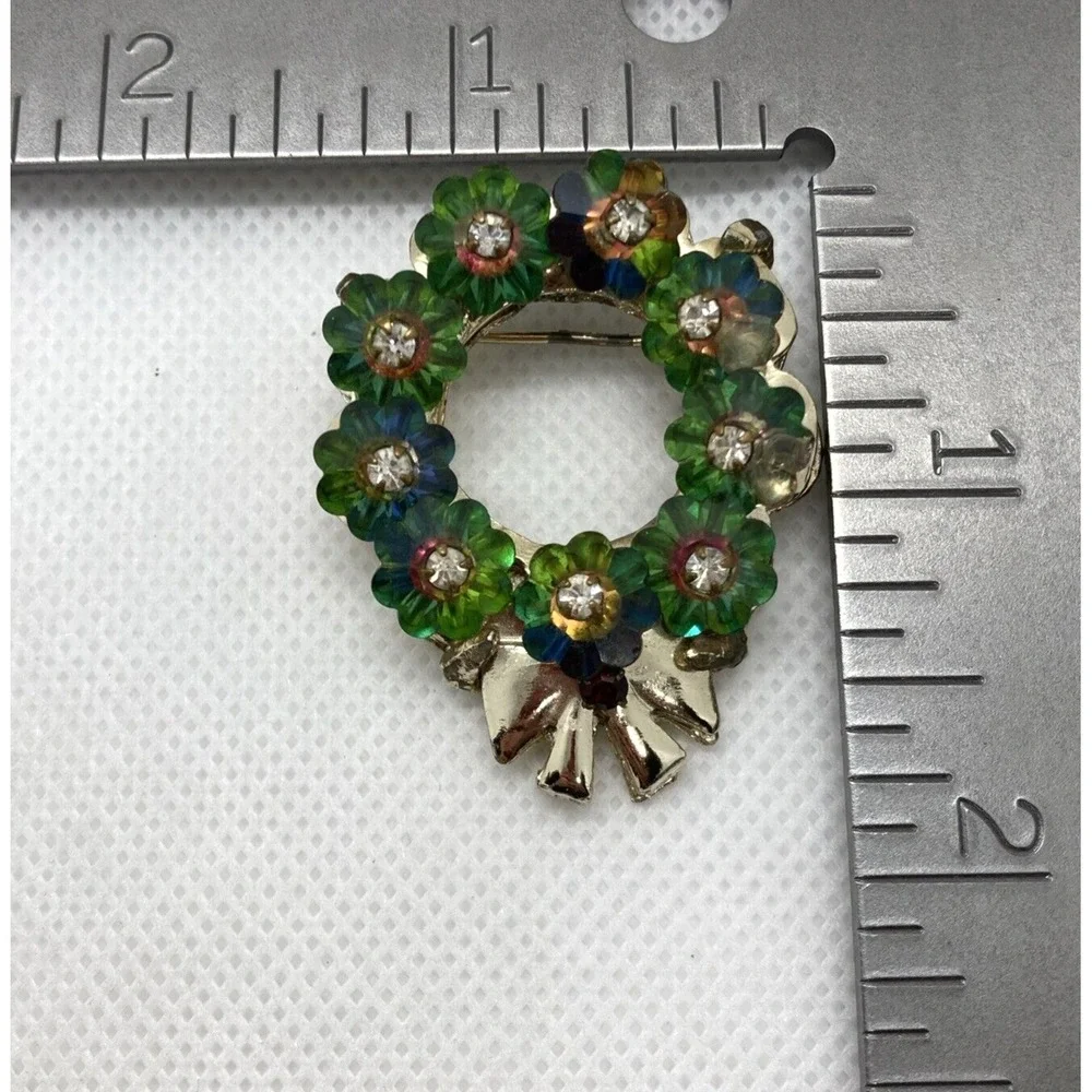 Vintage Gold Tone Watermelon AB Crystal Flower Wreath Bow Pin Brooch‎ Holiday
